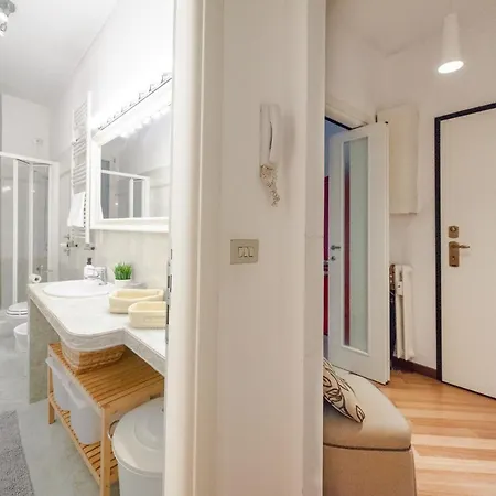 Sebino Guest House Milan Exterior photo